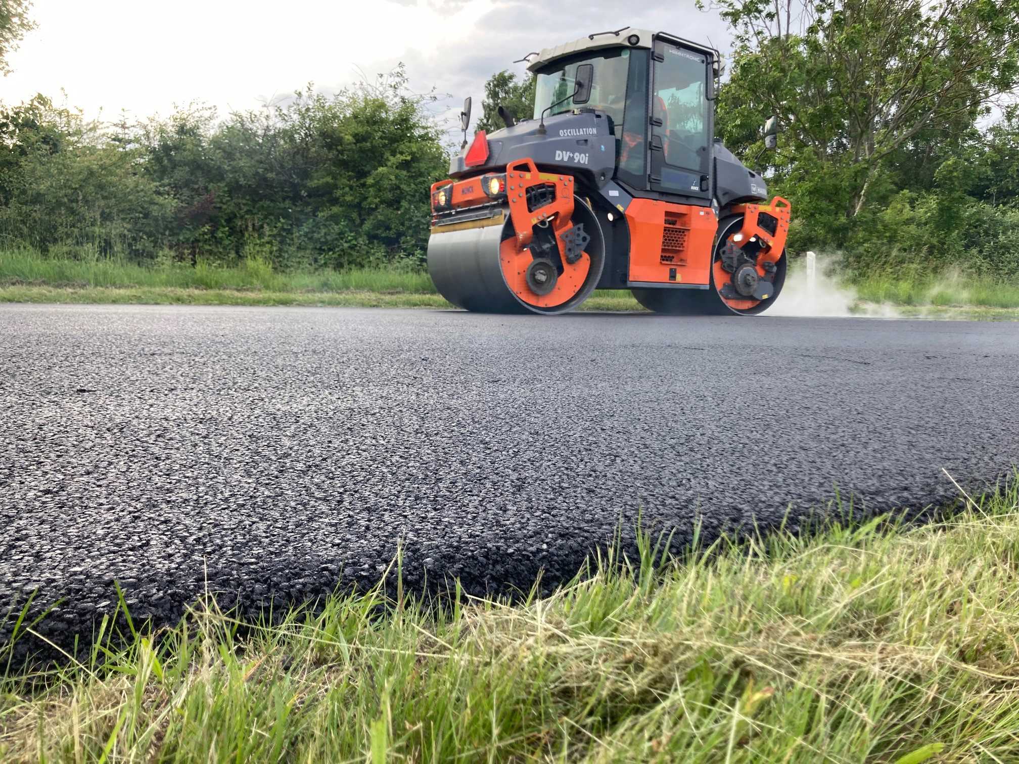 Vejtromle på asfaltvej