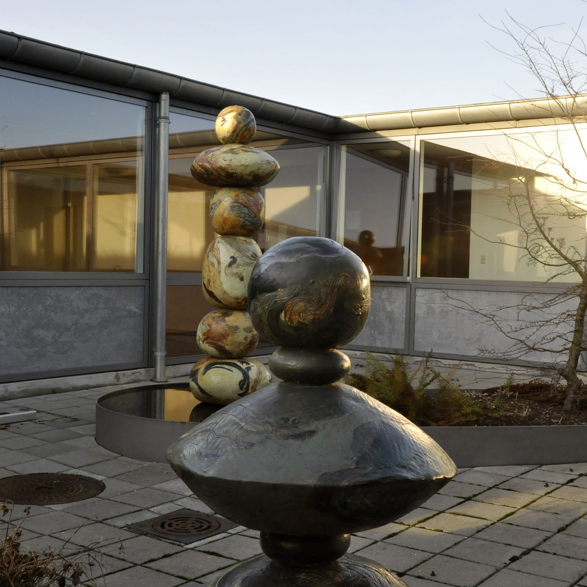 Solvognens skulpturer udendørs