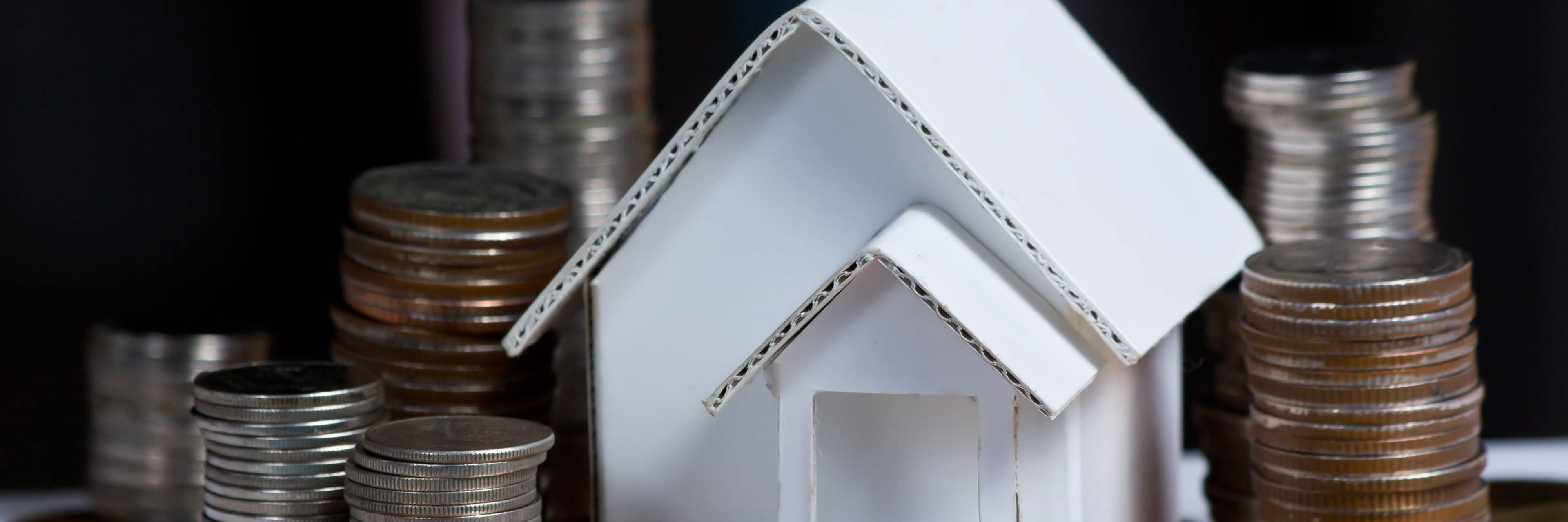 Papirhus med masse af penge