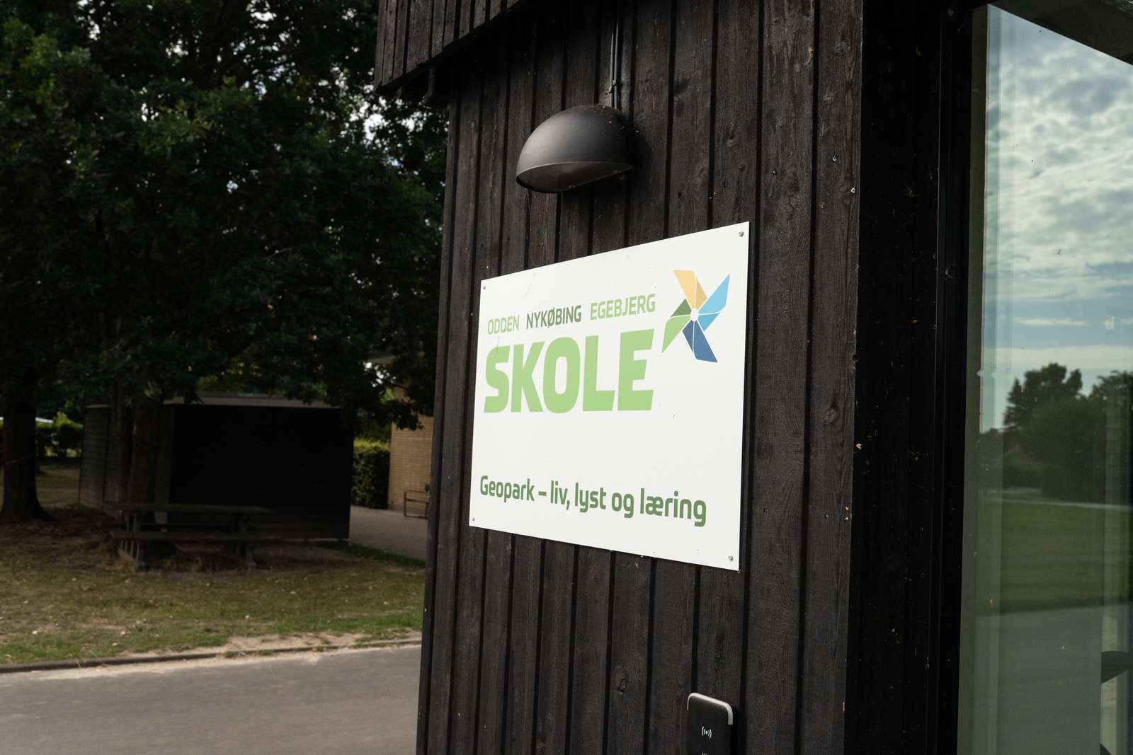 Nykøbing Skole skilt