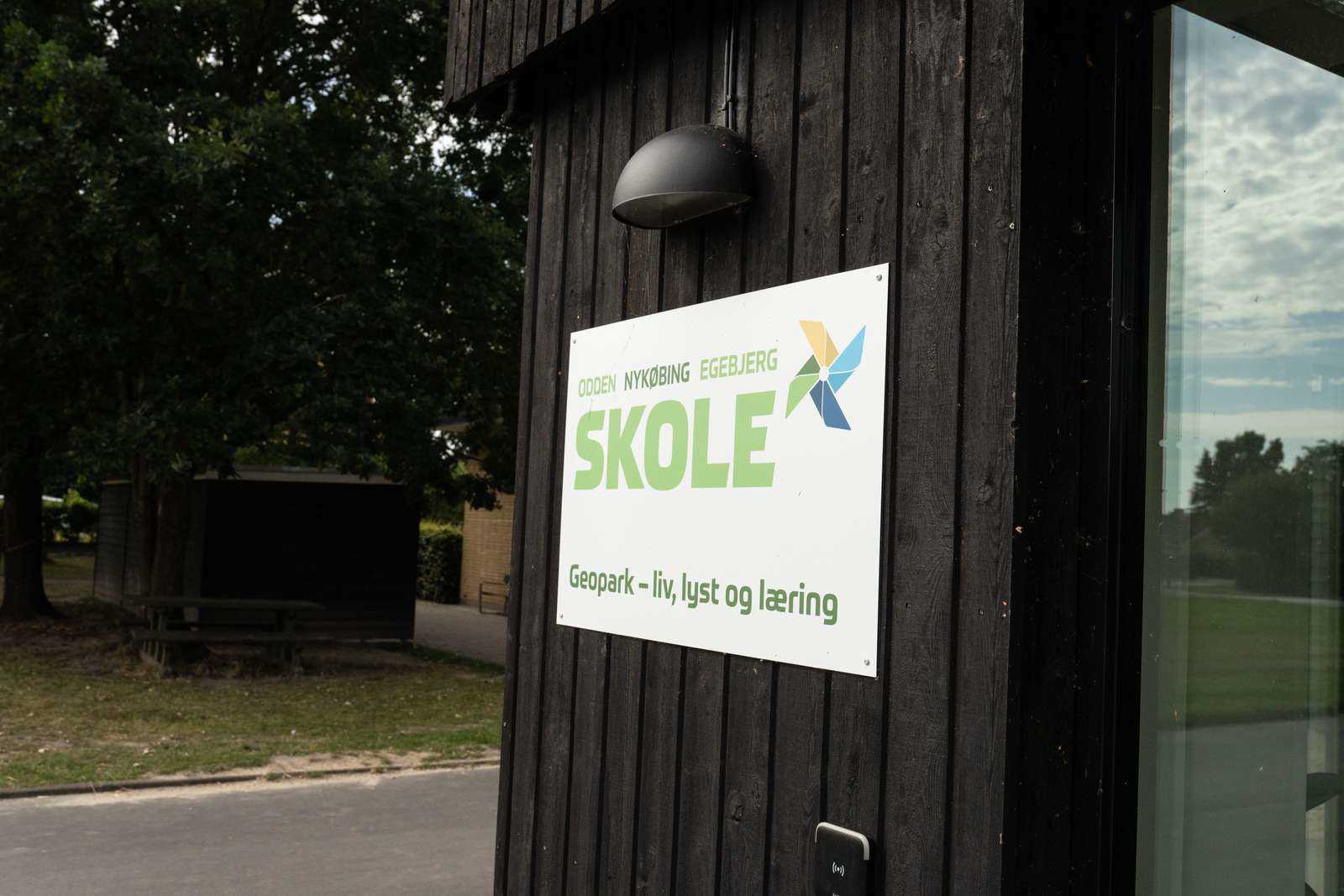 Nykøbing Skole skilt